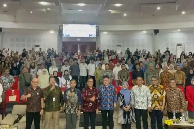 OJK Blokir 3.214 Pinjol Ilegal, Mahasiswa Diingatkan Bahaya Gaya Hidup Konsumtif