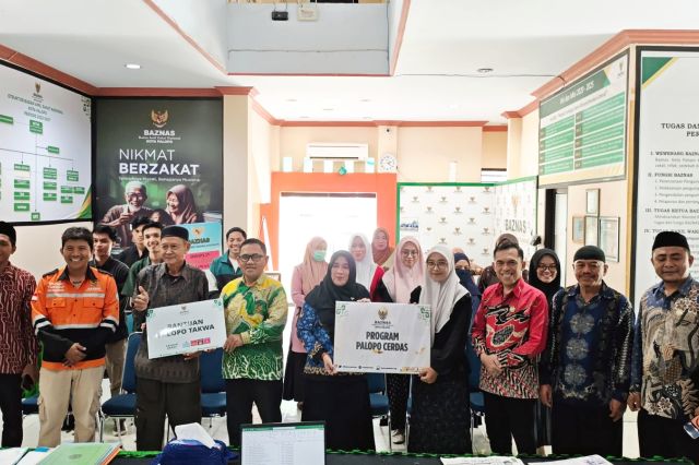 BAZNAS Kota Palopo Kembali Salurkan Rp100 Juta Dana ZIS untuk 37 Mustahik