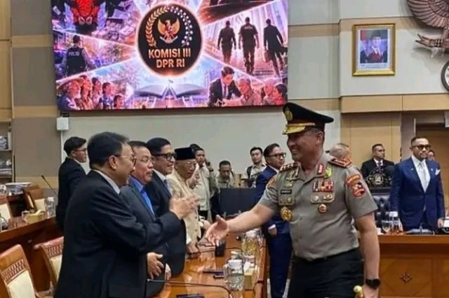 BREAKING! Komisi III DPR Ketok Palu, Suyudi Ario Bayu Disetujui Jadi Kapolri