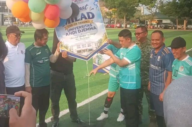Turut Cetak Gol, Wakil Walikota Palopo Ikut Serta Laga Milad Unanda Ke-29