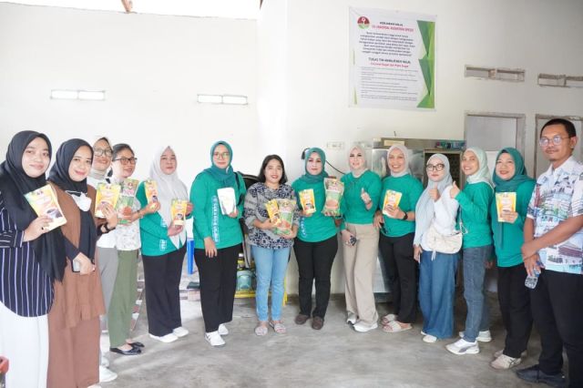 Dorong Pertumbuhan Ekonomi, Pj. Ketua TP PKK Kota Palopo Kunjungi UMKM di Tiga Kecamatan