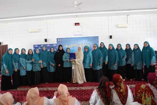 TP PKK Kota Makassar Gelar Kajian Islam, Hadirkan Ustadzah Dewi Yull