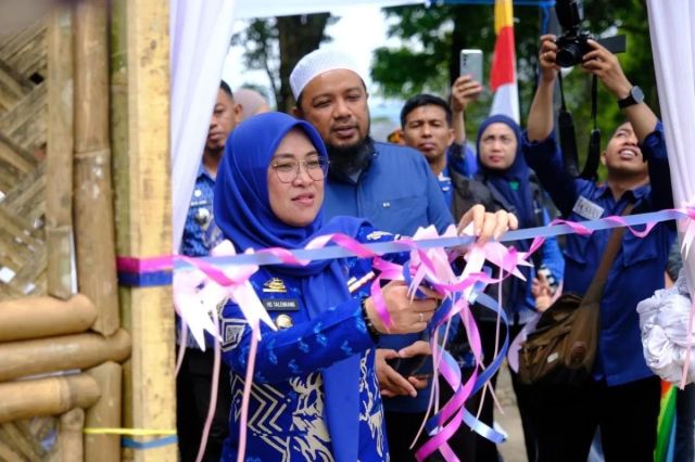 Bupati Gowa Resmikan Pusat Kuliner Malino