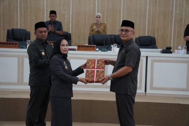 Walikota Palopo Hadiri Rapat DPRD, Gelar Tiga Agenda Rapat Paripurna