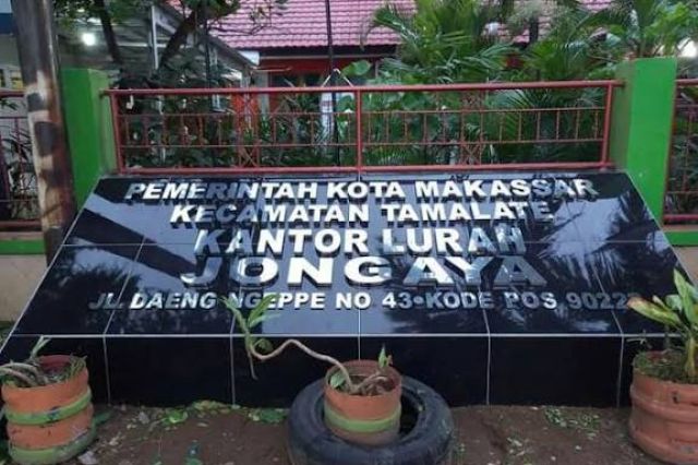 Abdul Hamid, Lurah Jongaya, Kecamatan Tamalate, Kota Makassar menjadi sorotan publik, baik dari masyarakat di lingkup Kelurahannya