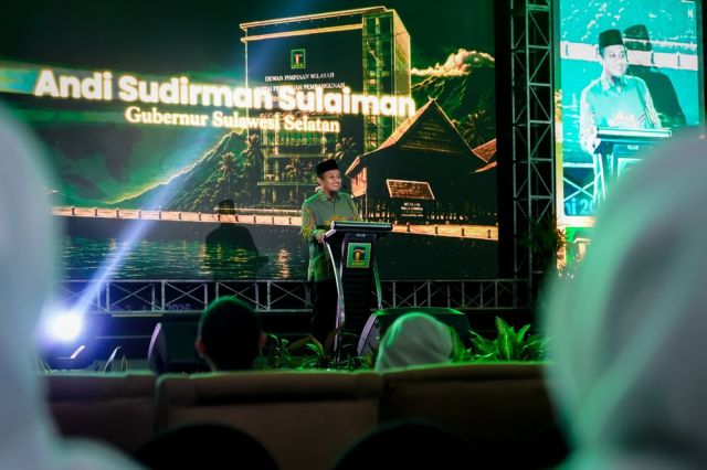 Hadiri Pelantikan DPW PPP Sulsel, Gubernur Andi Sudirman Ajak Perjuangkan Dukungan Pusat untuk Pembangunan Daerah
